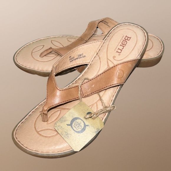 NWT Born Womens Amelie Leather Sandals Size 8 - Picture 1 of 6